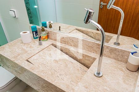 Casa à venda com 123m², 3 quartos e 2 vagasBanheiro Social