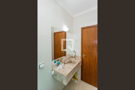 Casa à venda com 123m², 3 quartos e 2 vagasBanheiro Social