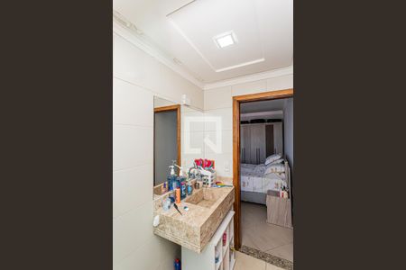 Casa à venda com 123m², 3 quartos e 2 vagasBanheiro suite