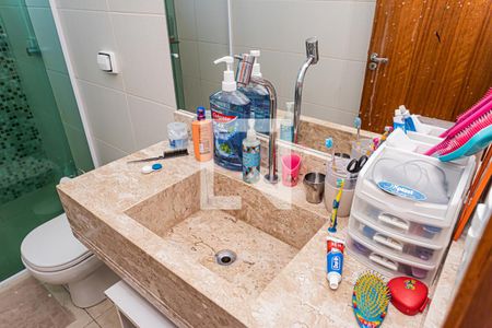 Casa à venda com 123m², 3 quartos e 2 vagasBanheiro suite