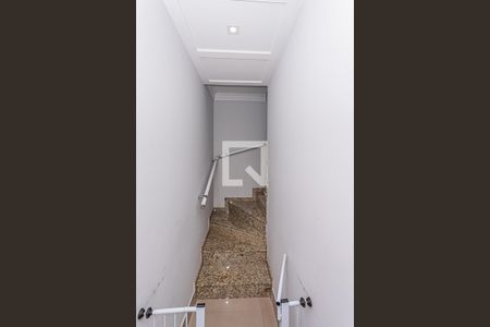 Casa à venda com 123m², 3 quartos e 2 vagasEscada