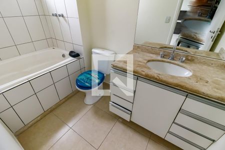 Apartamento para alugar com 120m², 4 quartos e 2 vagasBanheiro da Suíte 2