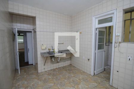 Apartamento à venda com 183m², 4 quartos e sem vagaCozinha