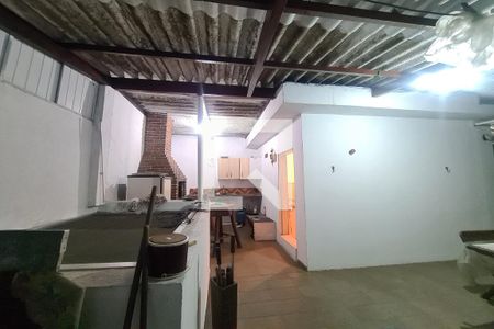 Casa à venda com 220m², 3 quartos e 1 vagaChurrasqueira