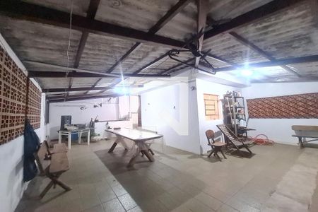 Casa à venda com 220m², 3 quartos e 1 vagaChurrasqueira