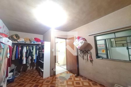 Casa à venda com 220m², 3 quartos e 1 vagaQuarto 2