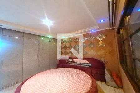 Suíte de casa à venda com 3 quartos, 220m² em Parque São Lucas, São Paulo