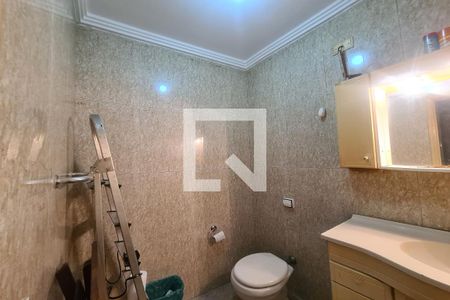 Casa à venda com 220m², 3 quartos e 1 vagaBanheiro 2