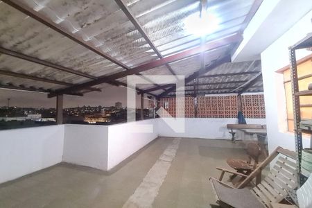 Casa à venda com 220m², 3 quartos e 1 vagaChurrasqueira