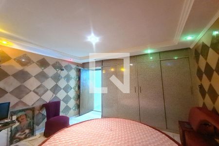 Suíte de casa à venda com 3 quartos, 220m² em Parque São Lucas, São Paulo