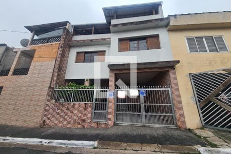 Casa à venda com 220m², 3 quartos e 1 vagaFachada