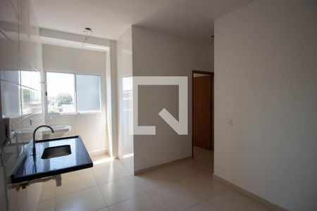 Sala/Cozinha de apartamento à venda com 2 quartos, 36m² em Cidade São Miguel, São Paulo