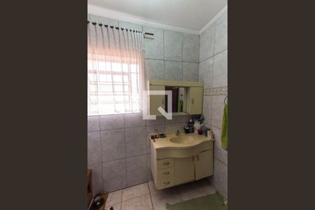 Casa à venda com 245m², 4 quartos e 3 vagas Casa à venda com 245m², 4 quartos e 3 vagasBanheiro 2