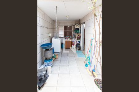 Casa à venda com 245m², 4 quartos e 3 vagas Casa à venda com 245m², 4 quartos e 3 vagasÁrea de Serviço