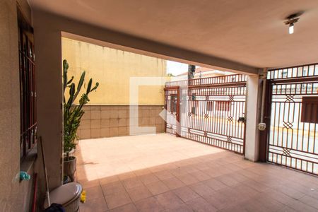 Casa à venda com 245m², 4 quartos e 3 vagas Casa à venda com 245m², 4 quartos e 3 vagasGaragem