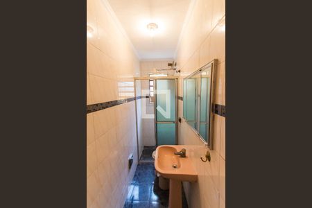 Casa à venda com 245m², 4 quartos e 3 vagas Casa à venda com 245m², 4 quartos e 3 vagasCasa 2 - Banheiro 2