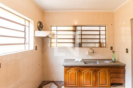 Casa à venda com 245m², 4 quartos e 3 vagas Casa à venda com 245m², 4 quartos e 3 vagasCasa 2 - Cozinha