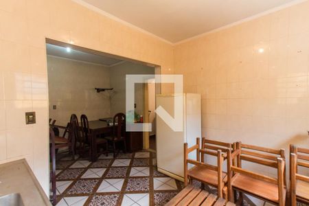Casa à venda com 245m², 4 quartos e 3 vagas Casa à venda com 245m², 4 quartos e 3 vagasCasa 2 - Cozinha