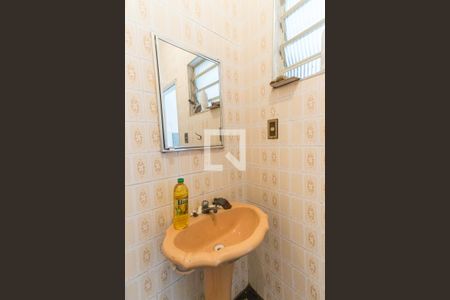 Casa à venda com 245m², 4 quartos e 3 vagas Casa à venda com 245m², 4 quartos e 3 vagasCasa 2 - Banheiro 1