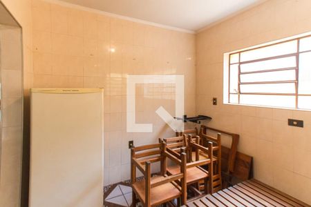 Casa à venda com 245m², 4 quartos e 3 vagas Casa à venda com 245m², 4 quartos e 3 vagasCasa 2 - Cozinha