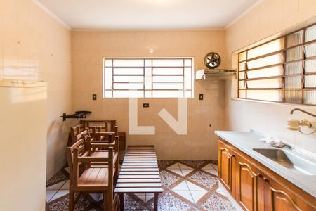 Casa à venda com 245m², 4 quartos e 3 vagas Casa à venda com 245m², 4 quartos e 3 vagasCasa 2 - Cozinha