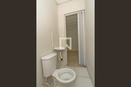 Casa à venda com 297m², 4 quartos e sem vaga Casa à venda com 297m², 4 quartos e sem vagaBanheiro