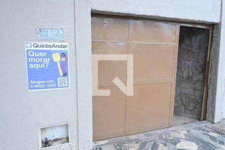 Casa para alugar com 120m², 4 quartos e 2 vagasFachada