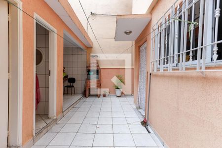 Casa à venda com 140m², 3 quartos e 2 vagas Casa à venda com 140m², 3 quartos e 2 vagasChurrasqueira