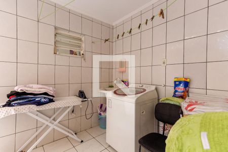 Casa à venda com 140m², 3 quartos e 2 vagas Casa à venda com 140m², 3 quartos e 2 vagasÁrea de Serviço