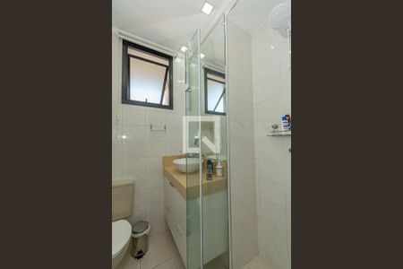 Banheiro  de apartamento à venda com 1 quarto, 41m² em Jardim Guanabara, Campinas