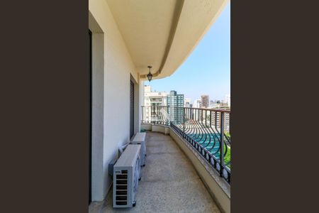 Apartamento à venda com 464m², 5 quartos e 4 vagasVaranda da Suítes 3 e 4