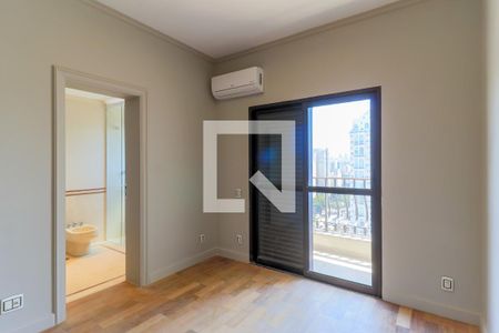 Apartamento à venda com 464m², 5 quartos e 4 vagasSuíte 2