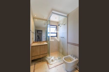 Apartamento à venda com 464m², 5 quartos e 4 vagasBanheiro da Suíte 3