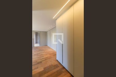 Apartamento à venda com 464m², 5 quartos e 4 vagasCloset 1 da suíte 1
