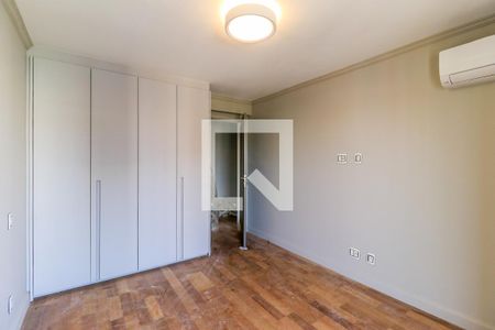 Apartamento à venda com 464m², 5 quartos e 4 vagasSuíte 3