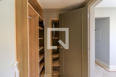 Apartamento à venda com 464m², 5 quartos e 4 vagasCloset da suíte 5