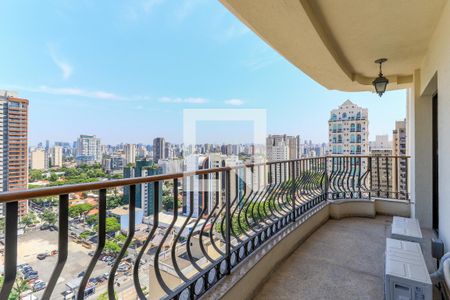 Apartamento à venda com 464m², 5 quartos e 4 vagasVaranda da Suítes 3 e 4