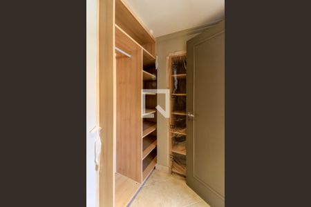 Apartamento à venda com 464m², 5 quartos e 4 vagasCloset da suíte 5