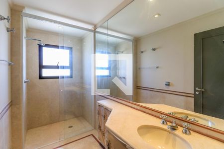 Apartamento à venda com 464m², 5 quartos e 4 vagasBanheiro da Suíte 4