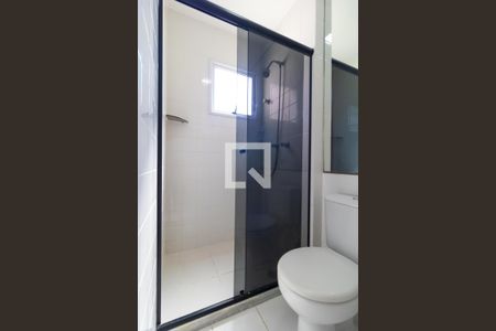 Casa de condomínio para alugar com 86m², 3 quartos e 2 vagasBanheiro