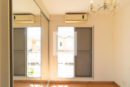 Casa de condomínio para alugar com 86m², 3 quartos e 2 vagasSuíte