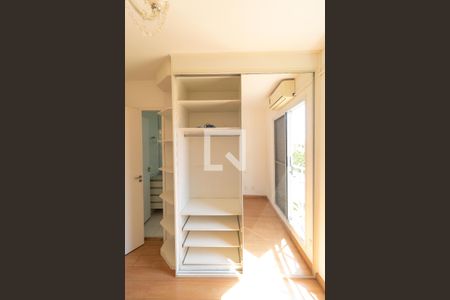 Casa de condomínio para alugar com 86m², 3 quartos e 2 vagasSuíte - Armário