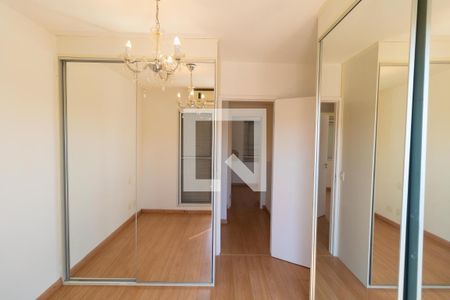 Casa de condomínio para alugar com 86m², 3 quartos e 2 vagasSuíte