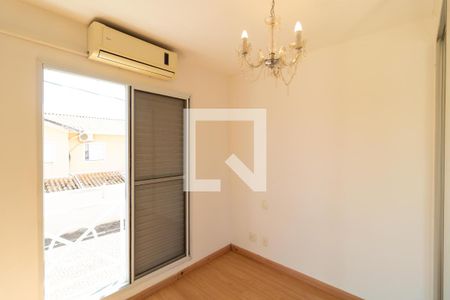 Casa de condomínio para alugar com 86m², 3 quartos e 2 vagasSuíte