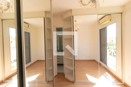 Casa de condomínio para alugar com 86m², 3 quartos e 2 vagasSuíte