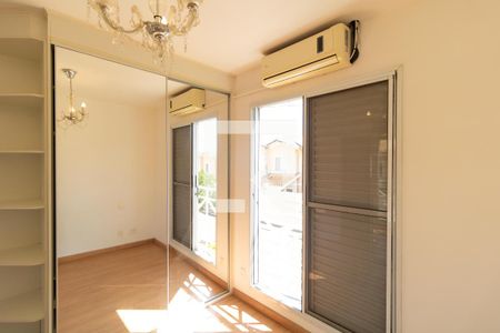 Casa de condomínio para alugar com 86m², 3 quartos e 2 vagasSuíte
