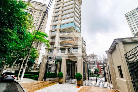 Apartamento à venda com 425m², 7 quartos e 5 vagasFachada e portaria
