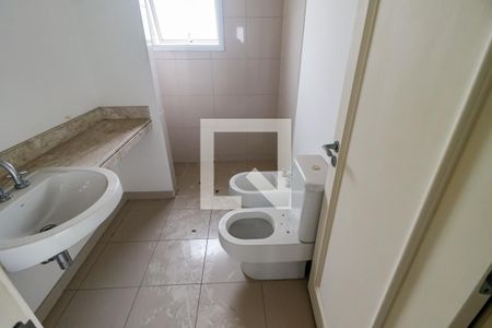 Apartamento à venda com 425m², 7 quartos e 5 vagasBanheiro da Suíte 2