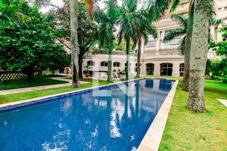 Apartamento à venda com 425m², 7 quartos e 5 vagasÁrea comum - Piscina