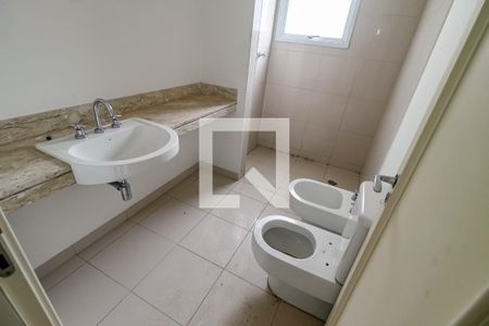 Apartamento à venda com 515m², 7 quartos e 4 vagasBanheiro da Suíte 2
